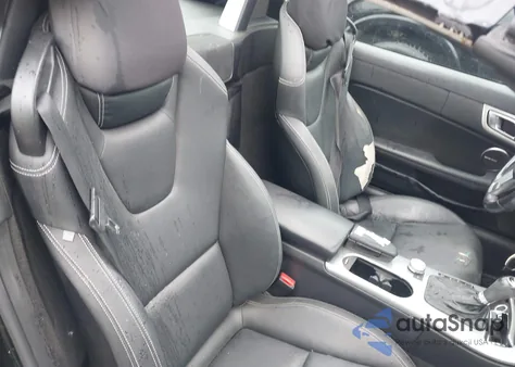 2014 Mercedes-Benz Slk 250 z USA, uszkodzony, nr VIN WDDPK4HA4EF085044